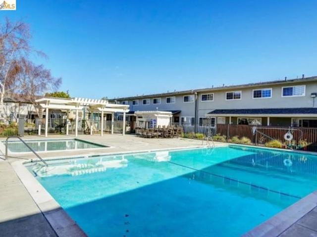Condo for sale in San Leandro, California