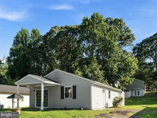 House for sale in Lusby, Maryland