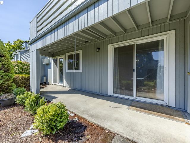 Condo for sale in Oregonia