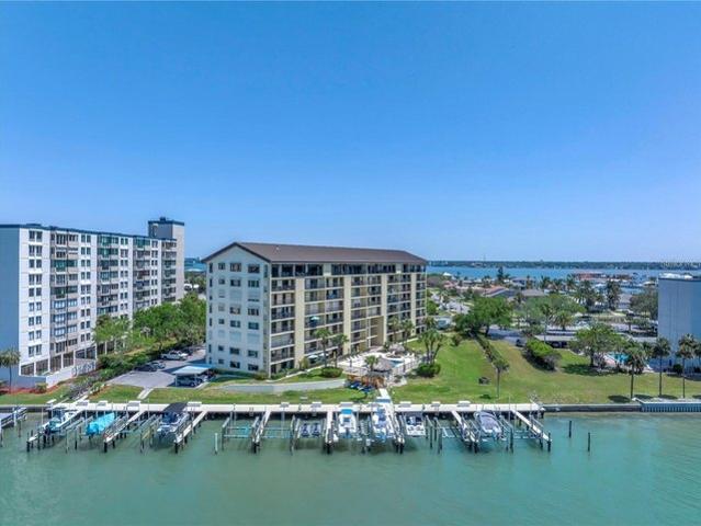 Condo for sale in Clearwater, Florida
