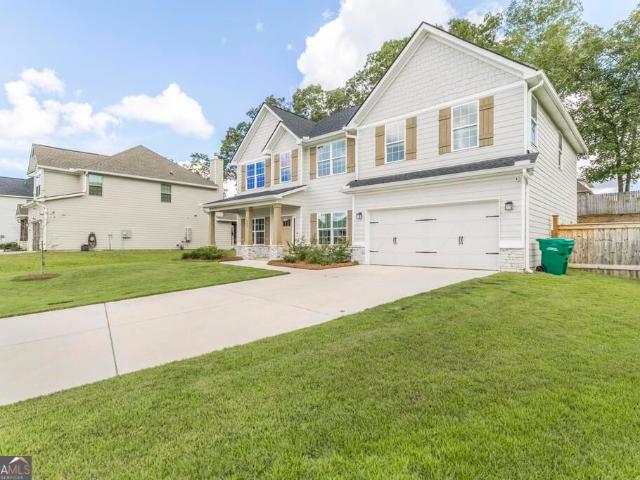 House for sale in Bonaire, Georgia