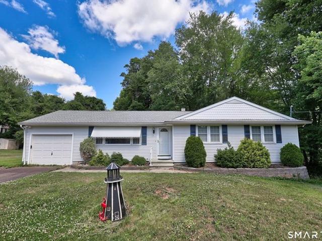 House for sale in North Haven, Connecticut