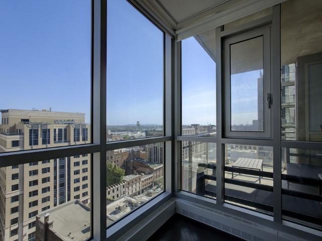 Apartment for rent in La Cité du Multimédia, Montréal