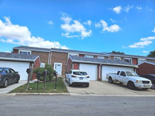 Townhouse for sale in Bolingbrook, Illinois
