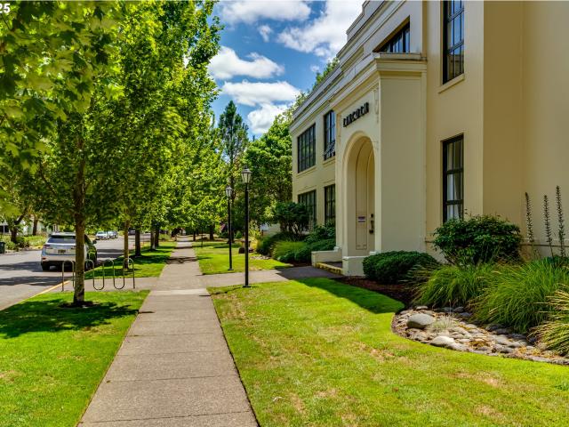 Condo for sale in Eugene