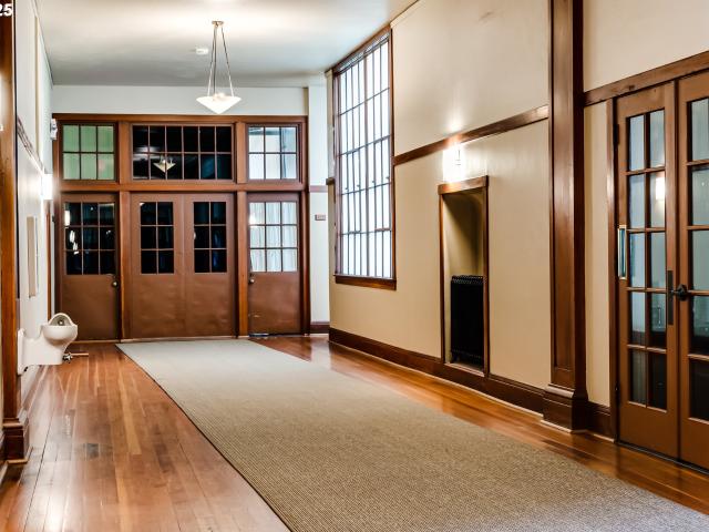 Condo for sale in Eugene, Oregon