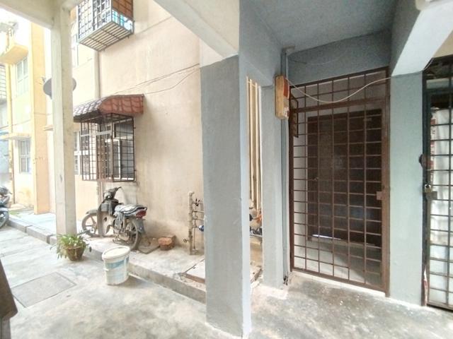 Flat for sale in Kajang, Langat