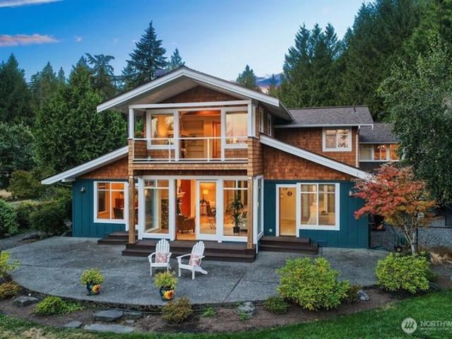 House for sale in Bainbridge Island, Washington