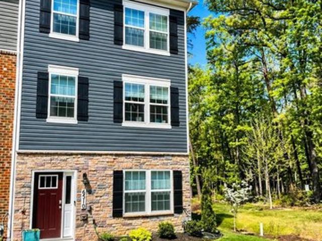 Townhouse for sale in Clinton, Maryland