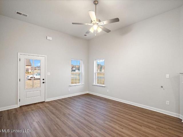 House for sale in Nesbit, Mississippi
