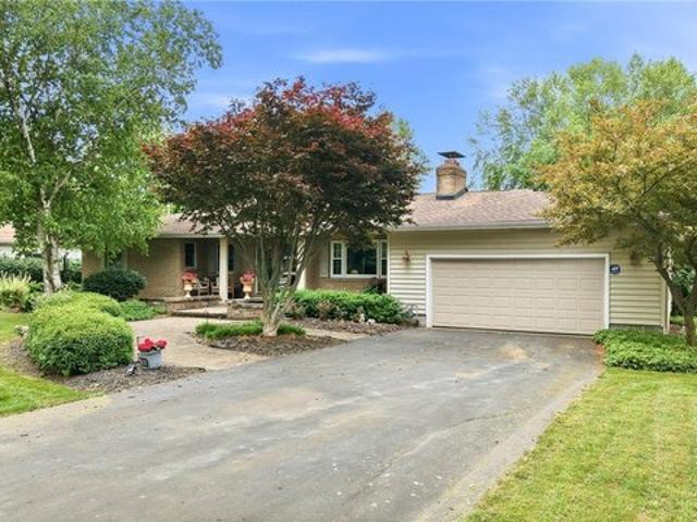 House for sale in Leavittsburg, Ohio