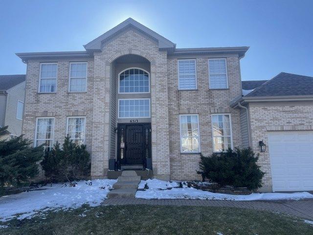 House for sale in Carpentersville, Illinois