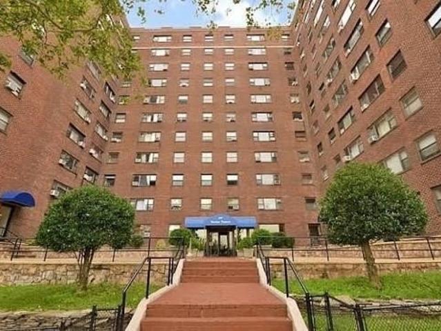 Condo for sale in Hudson, New Jersey