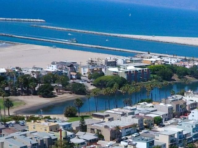 Property for sale in Canoga Park, California