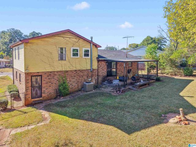 House for sale in Midfield, Jefferson County