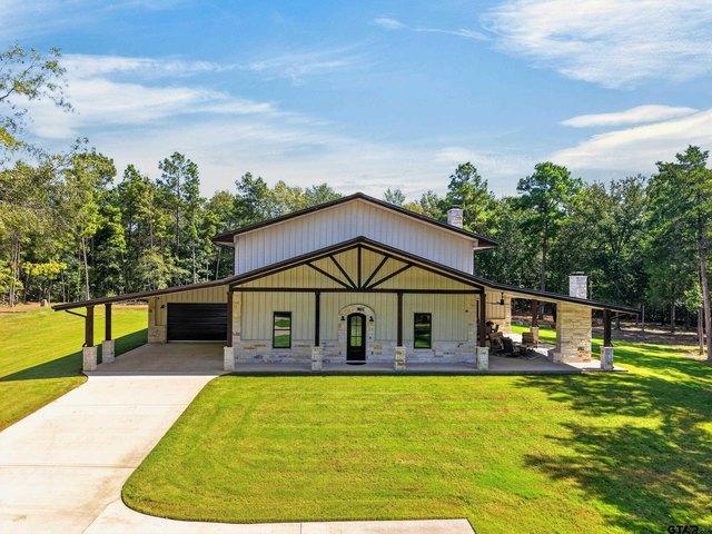 House for sale in Crockett, Texas