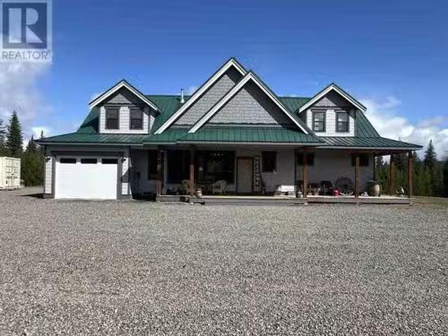 House for sale in Caribou Hide, British Columbia