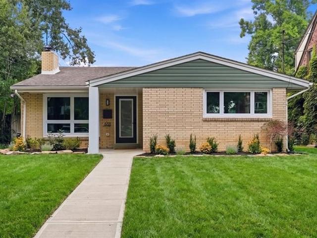 House for sale in Oakmont, Pennsylvania