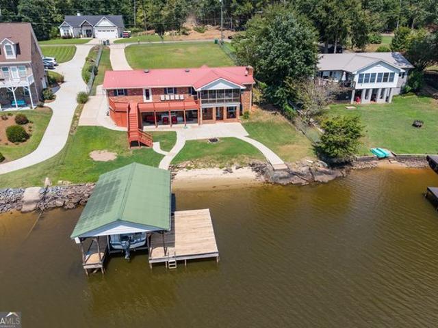 House for sale in Mansfield, Georgia