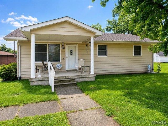 House for sale in Clinton, Illinois