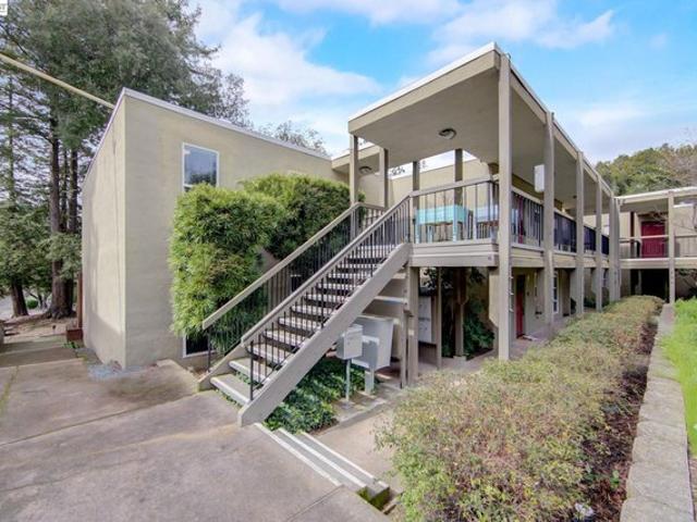 Condo for sale in Moraga, California