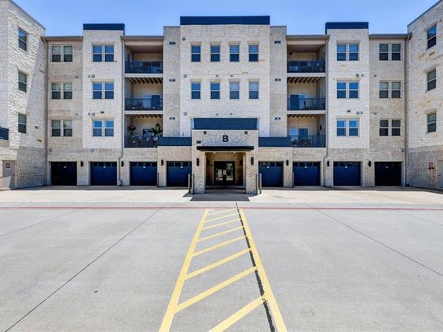 Condo for sale in Allen, Texas