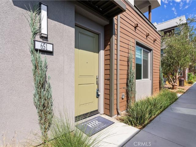 Townhouse for sale in Santa Ana, California