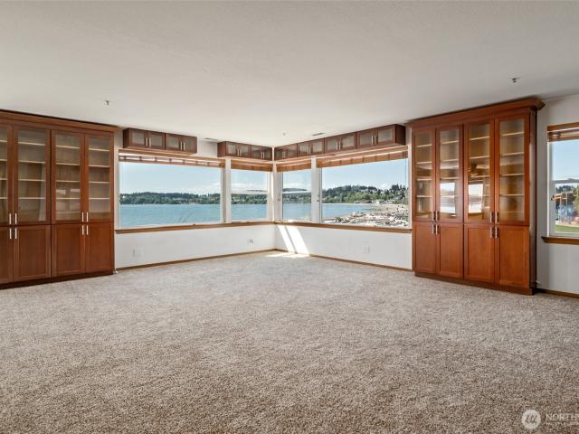 Condo for sale in Oak Harbor, Washington