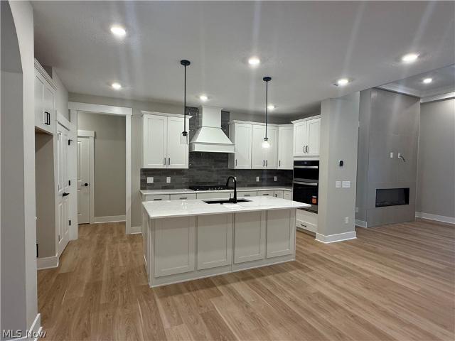 Townhouse for sale in Avon Lake, Ohio