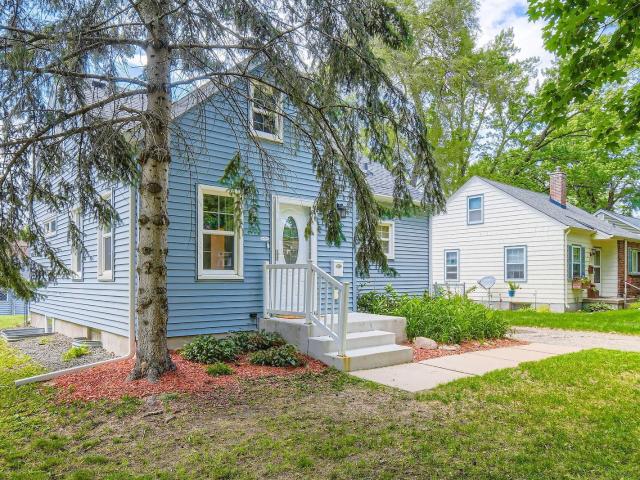 House for sale in Richfield