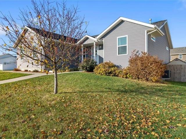 House for sale in Linn, Iowa