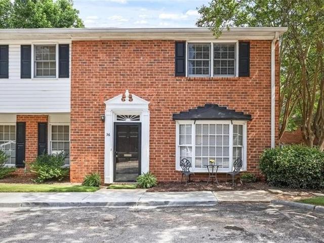Townhouse for sale in Sandy Springs, Georgia