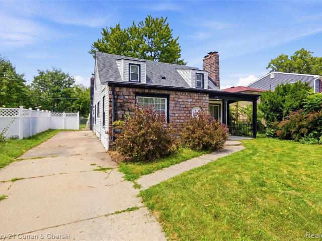 House for sale in Dearborn Heights, Michigan