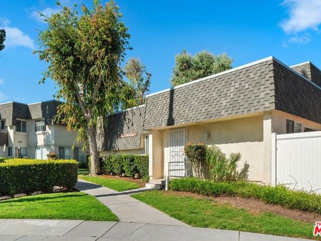 Townhouse for sale in Reseda, Canoga Park