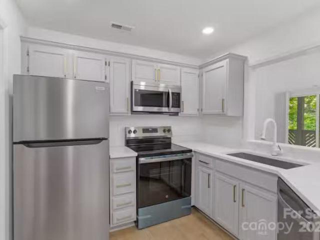 Condo for sale in Charlotte