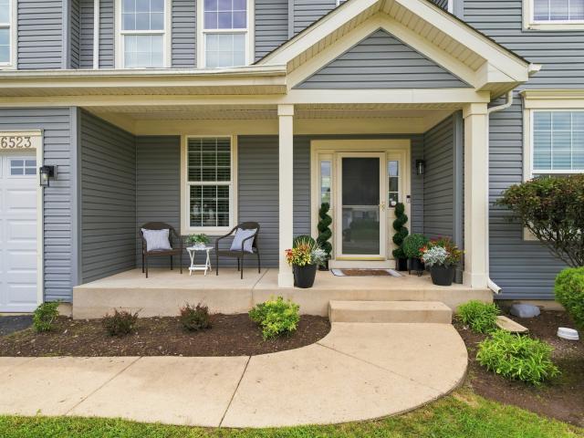 House for sale in Mchenry, Illinois