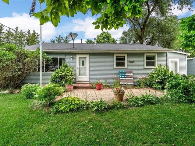 House for sale in Linn, Iowa