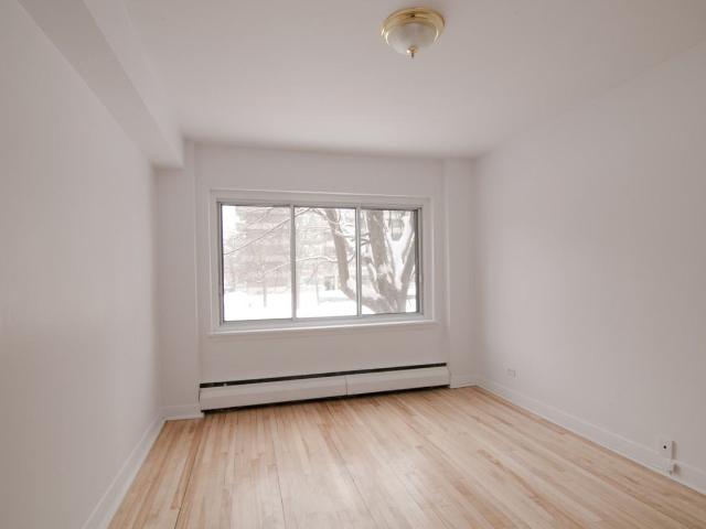 Apartment for rent in Cote-saint-luc, Quebec
