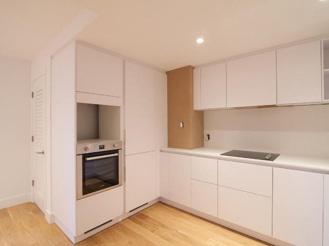 Apartment for rent in Cote-saint-luc, Quebec