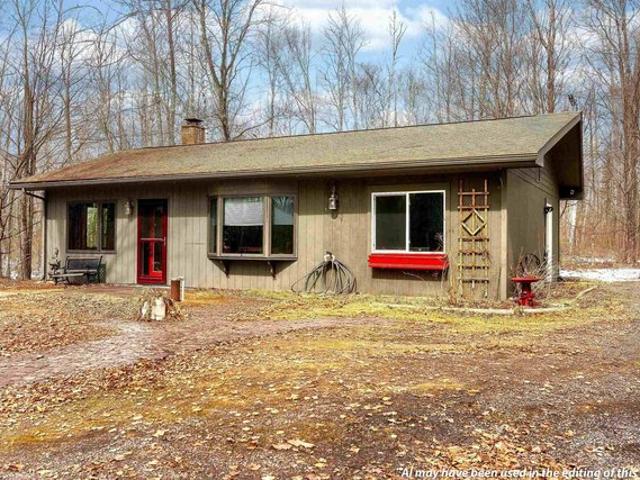 House for sale in Hawthorne, Wisconsin