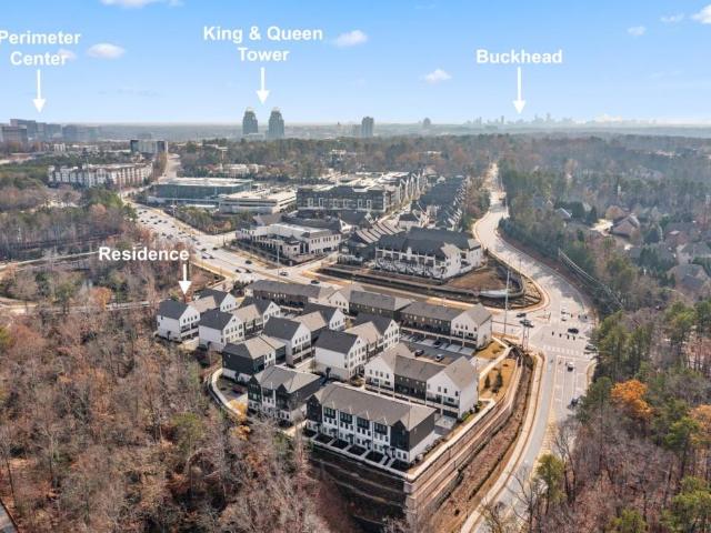 Townhouse for sale in Sandy Springs, Fulton County
