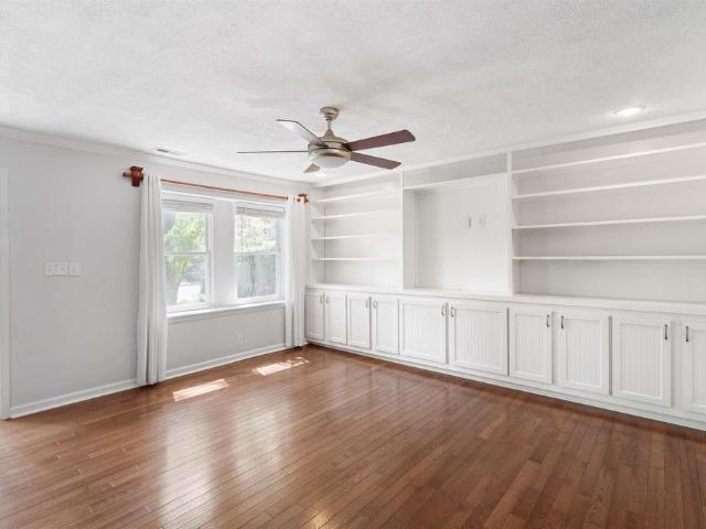Townhouse for sale in Virginia