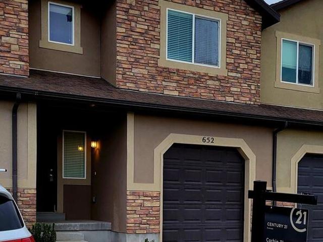 Townhouse for sale in Saratoga Springs