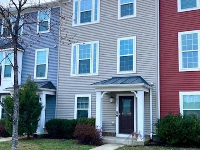 Townhouse for sale in Virginia