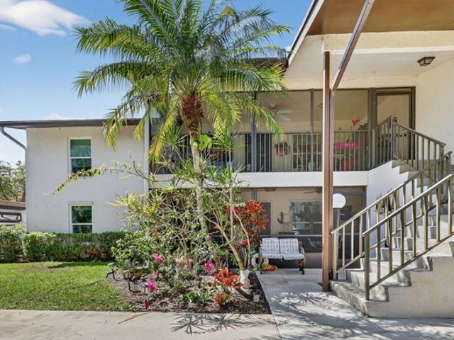 Condo for sale in Stuart, Florida