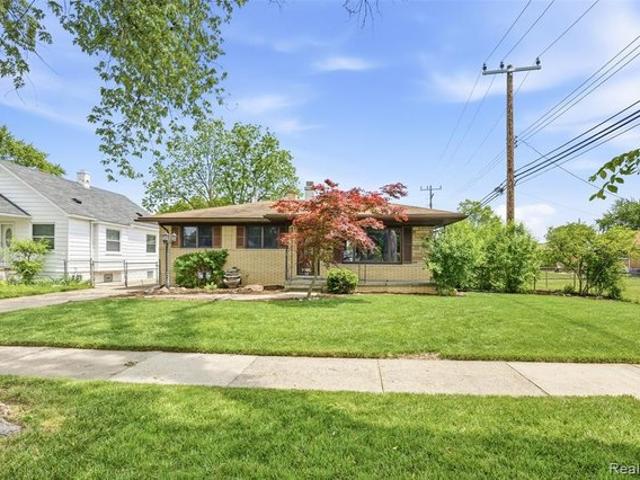 House for sale in Dearborn Heights, Michigan