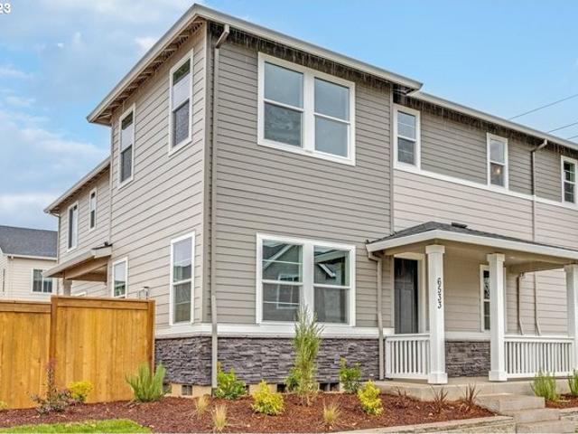 Townhouse for sale in Oregonia