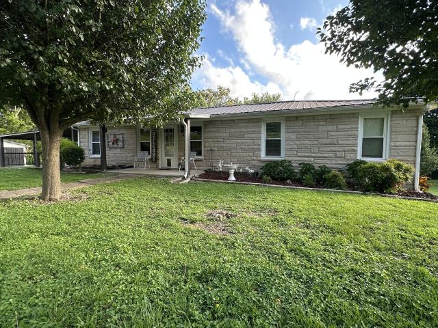 House for sale in Fountain Run, Kentucky