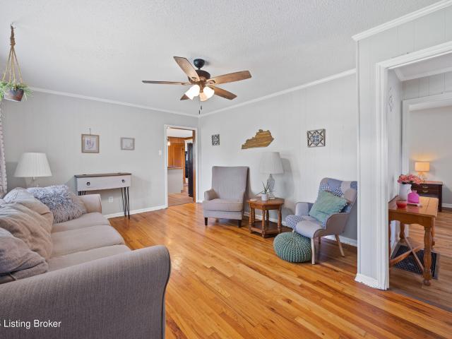 House for sale in Cecilia, Kentucky