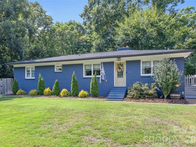 House for sale in Mecklenburg, North Carolina